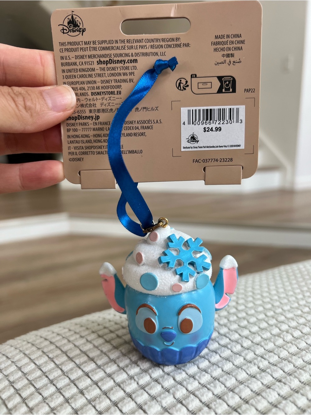 Disney Munchlings Holiday Ornaments - Picture 2 of 6